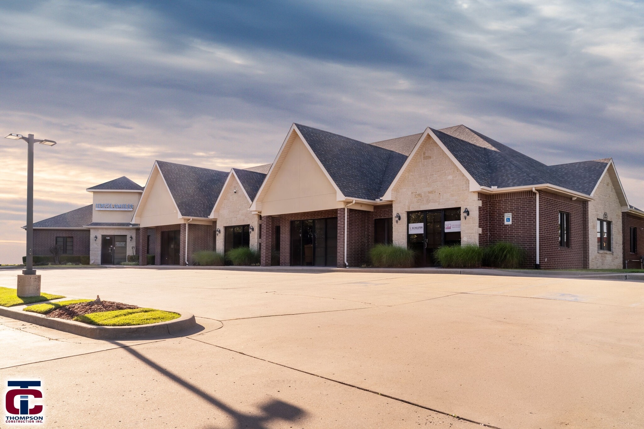 8126 S Mingo Rd, Tulsa, OK for Rent