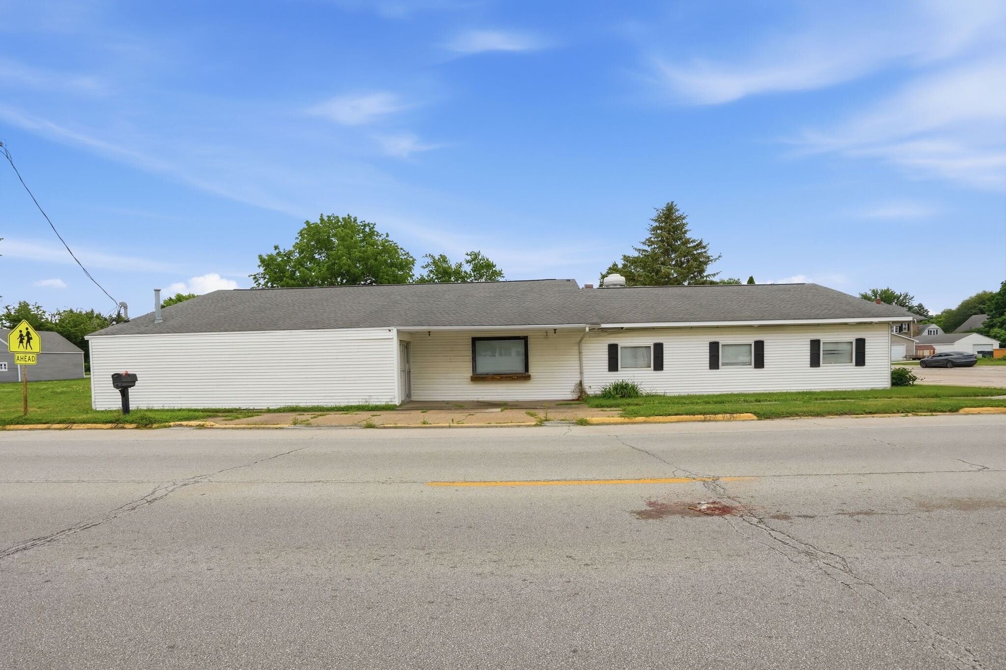305 1st st, Alpha, IL for Sale