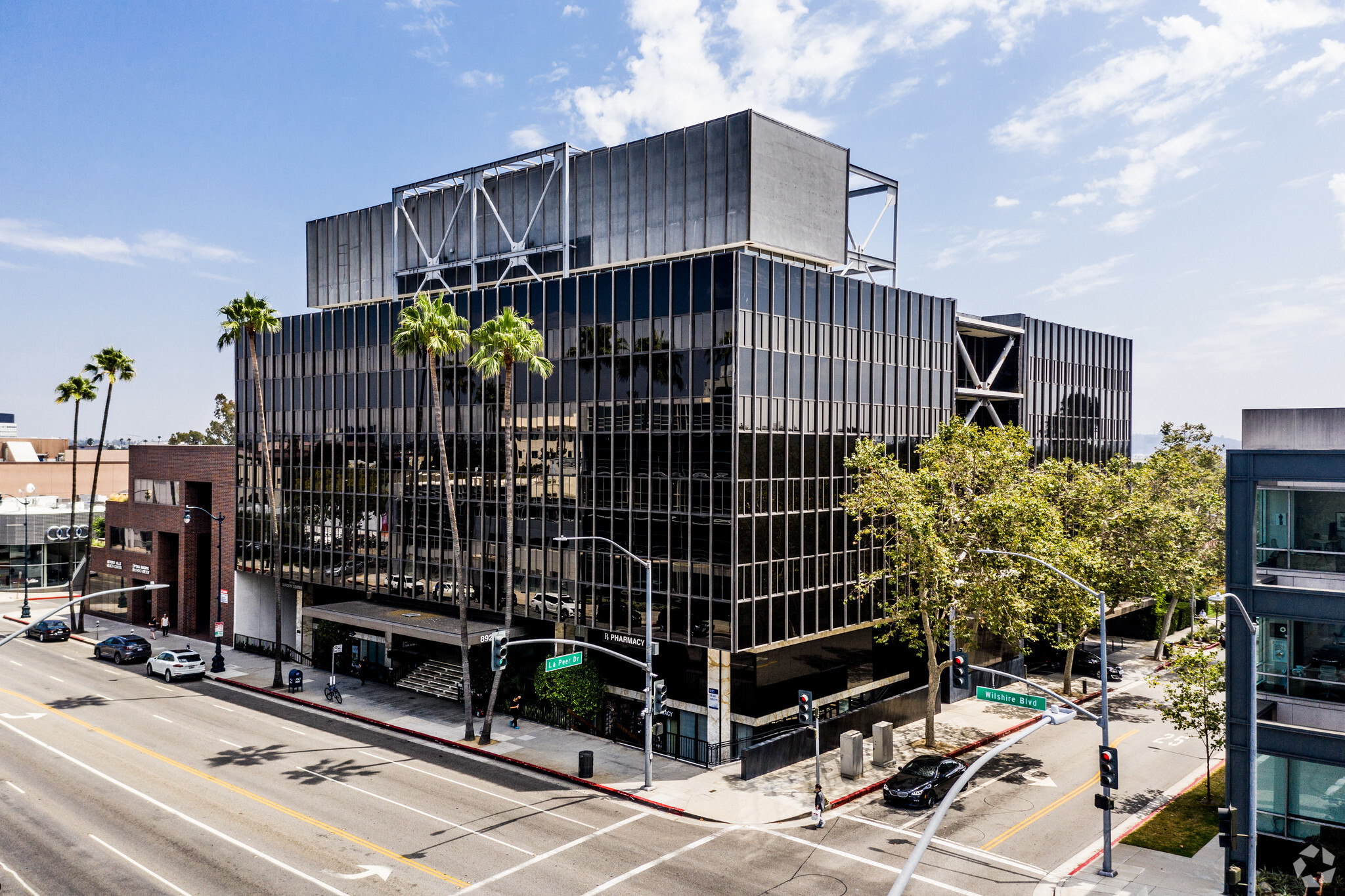 8920 Wilshire Blvd, Beverly Hills, CA for Rent