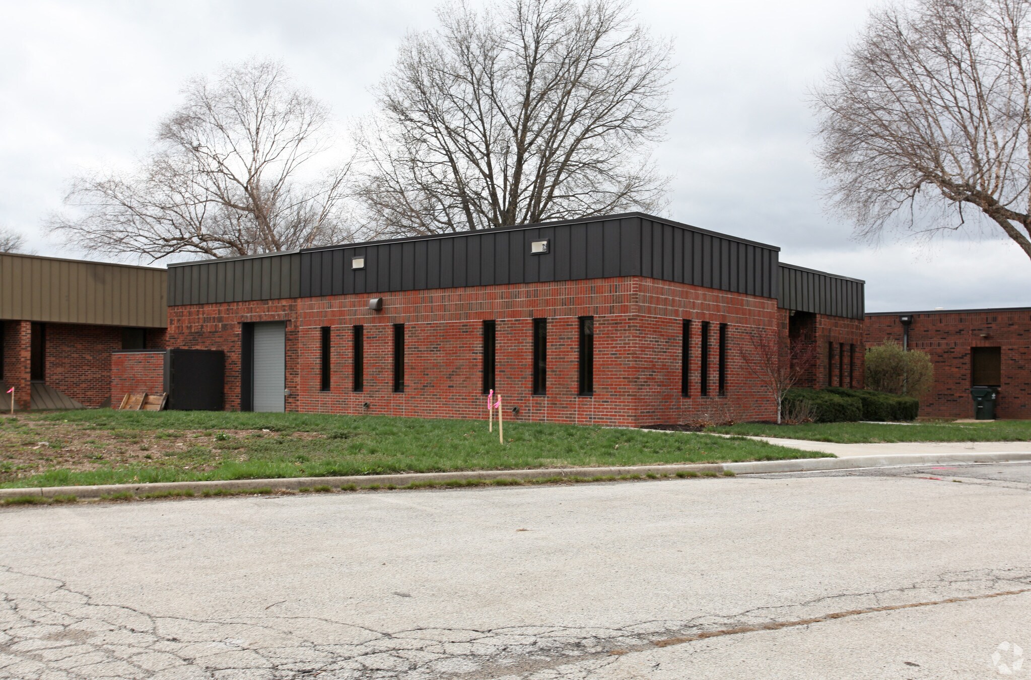 4421 Indian Creek Pky, Overland Park, KS for Rent