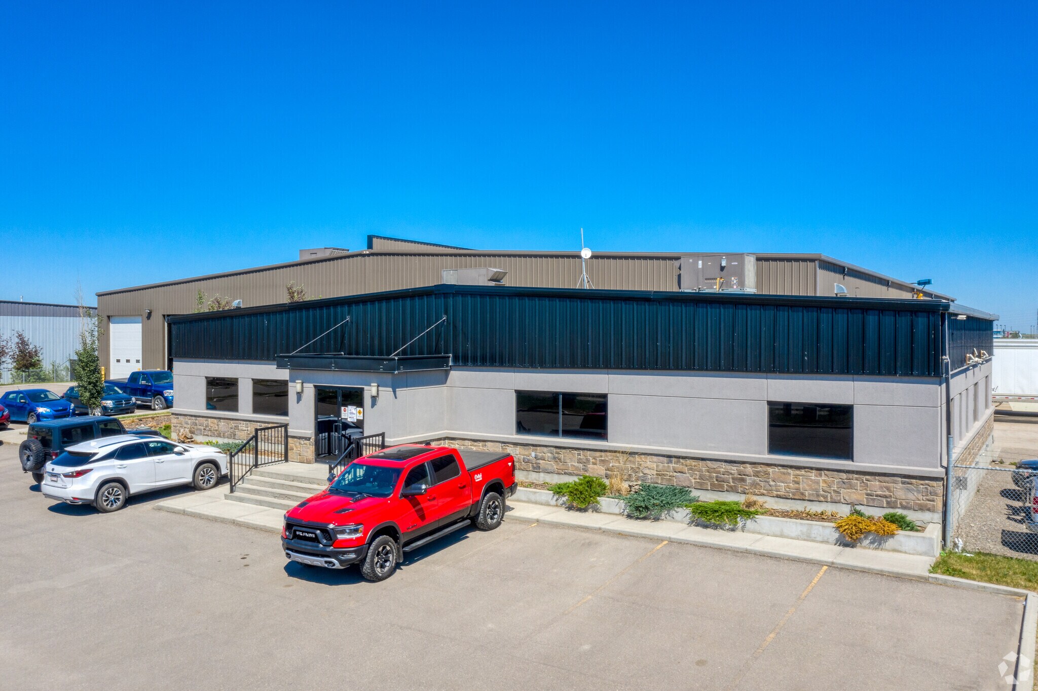 240036 Frontier Pl SE, Rocky View No 44, AB for Sale