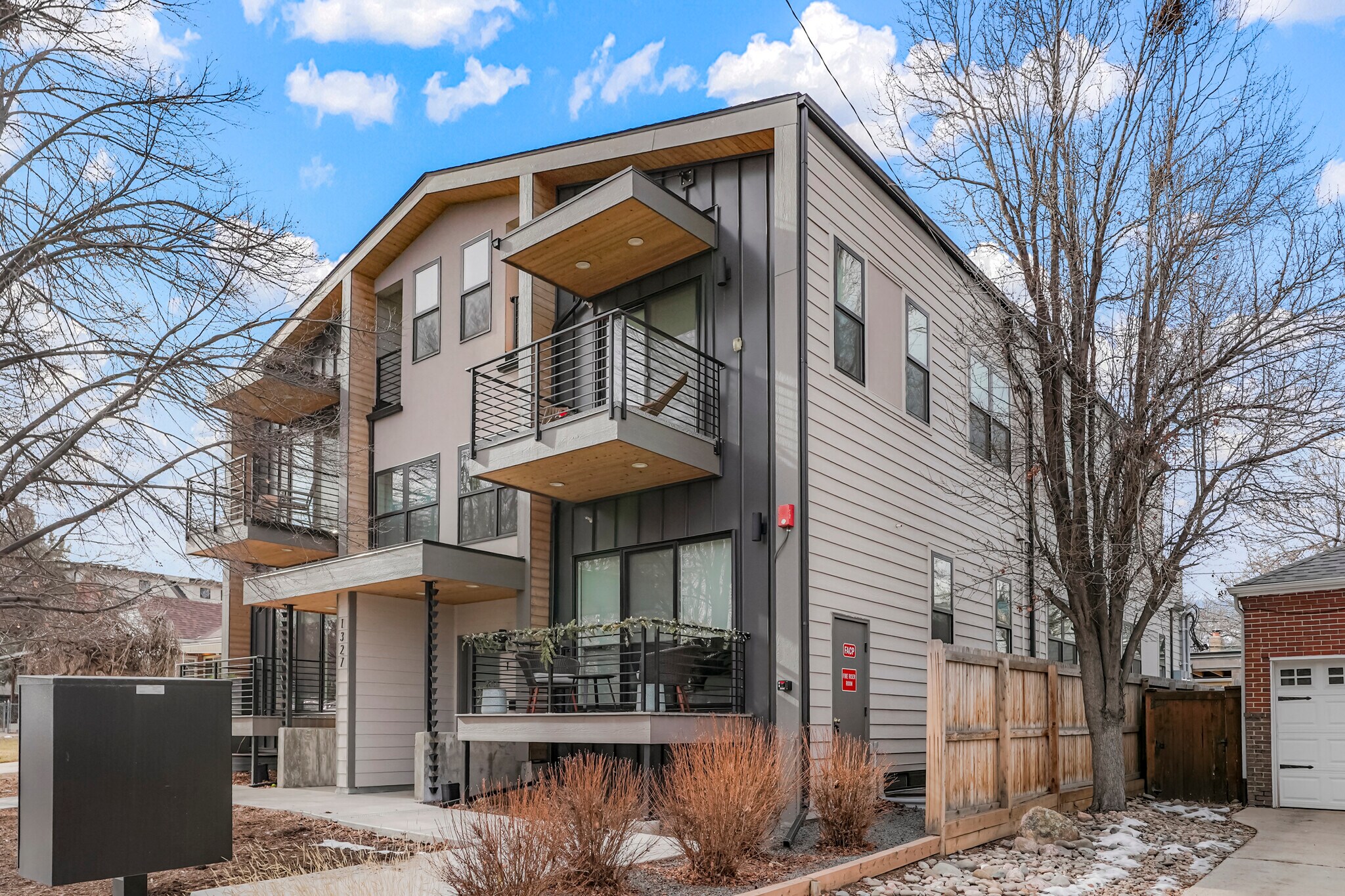 1327 Jersey St, Denver, CO for Sale