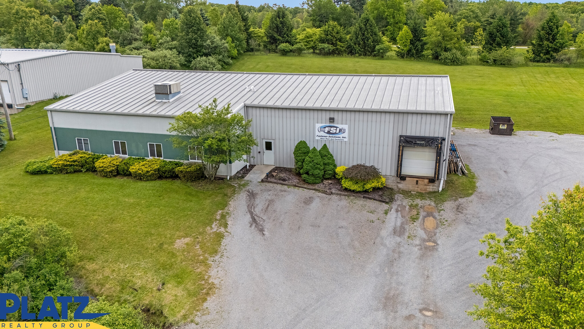 1285 Quaker Cir, Salem, OH for Sale