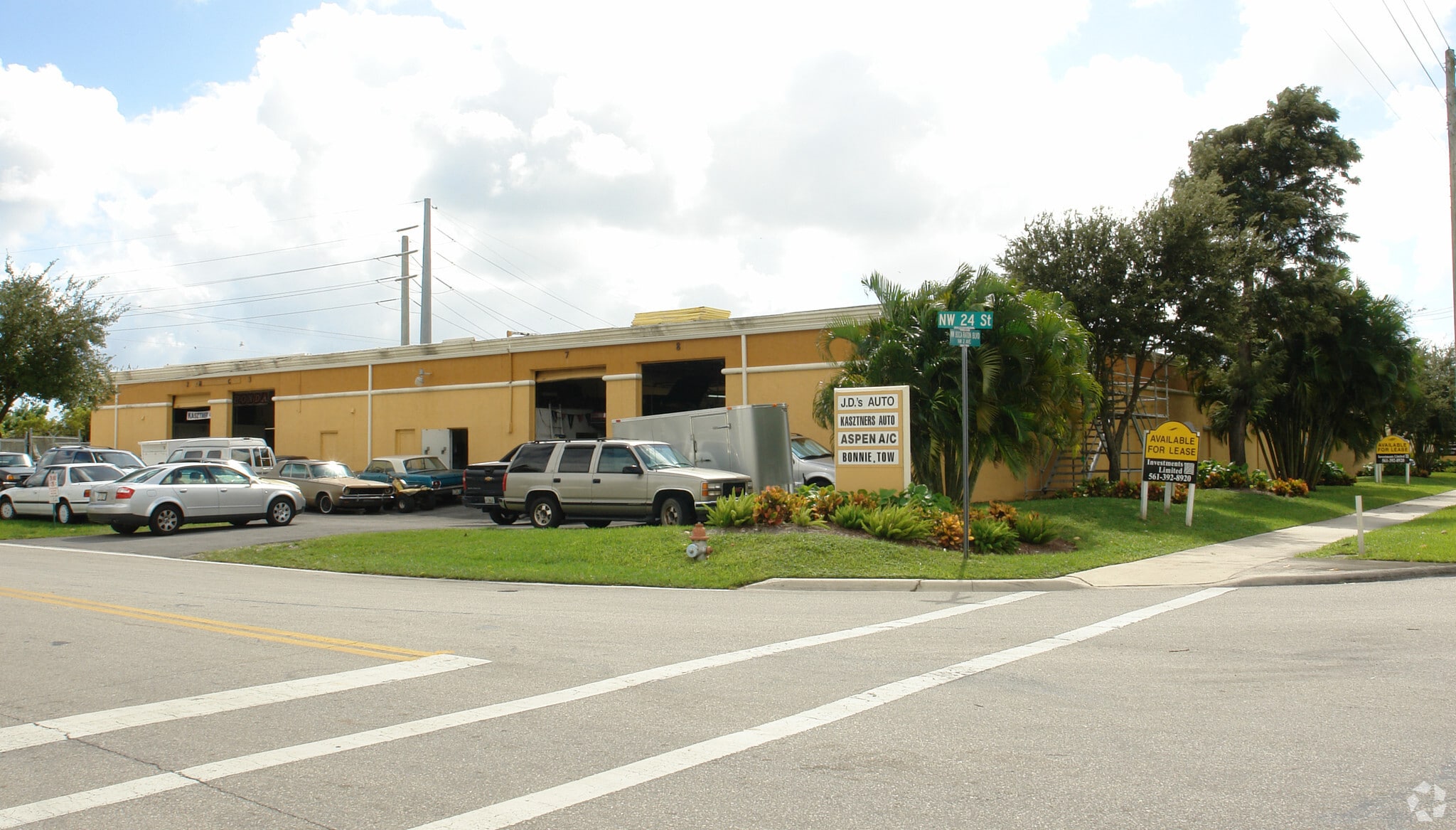 160 NW 24th St, Boca Raton, FL for Rent