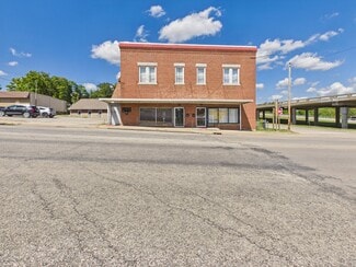Fort Scott, KS Storefront Retail/Office - 323 E Wall St
