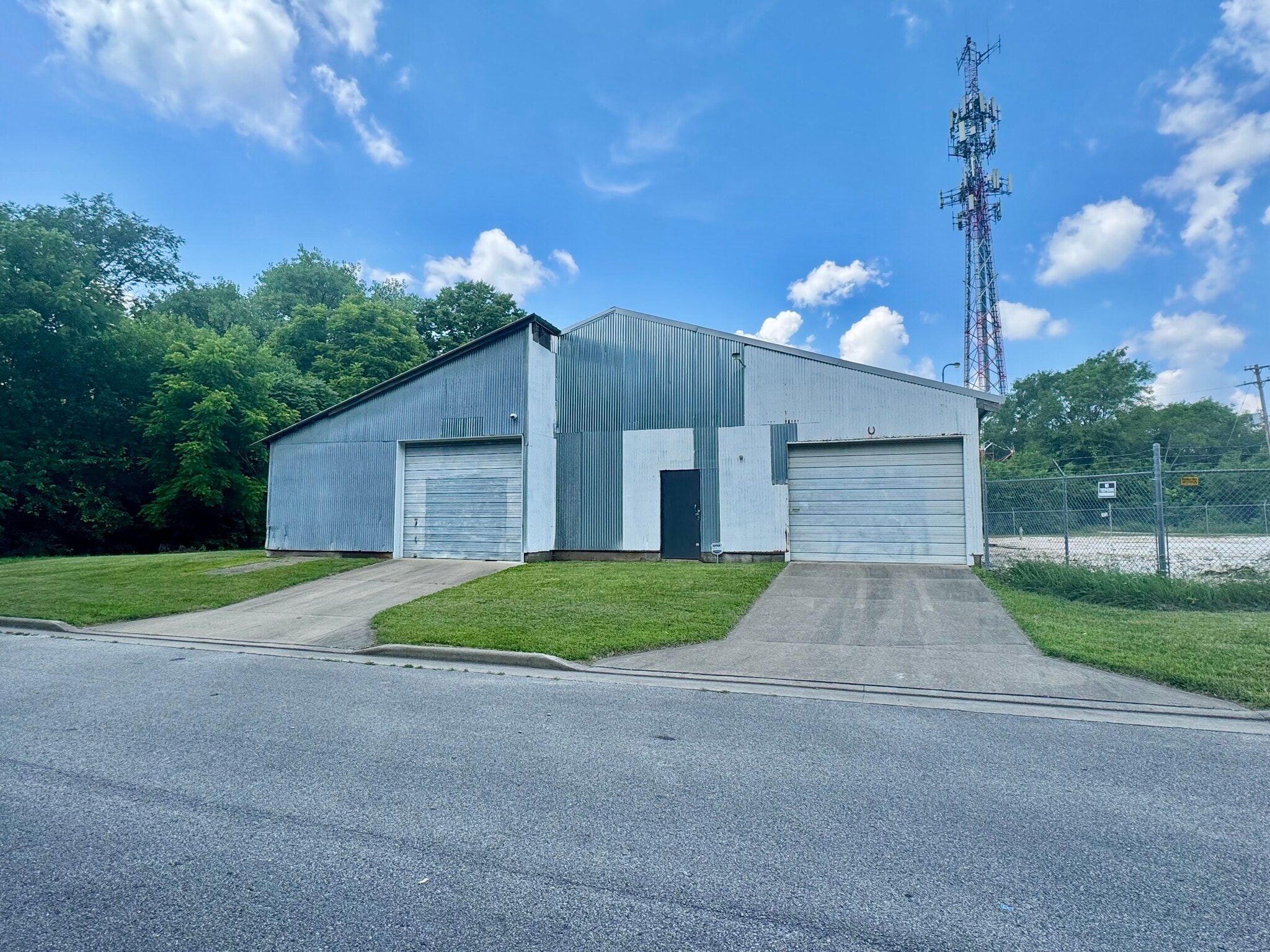 2350 24th St, Terre Haute, IN for Sale