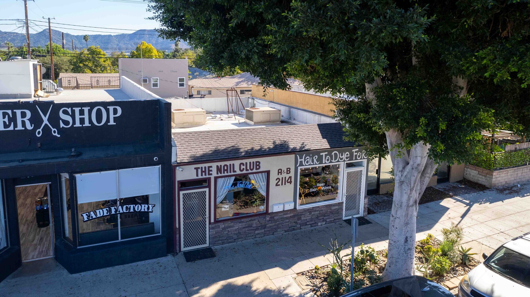 2114 W Magnolia Blvd, Burbank, CA for Sale