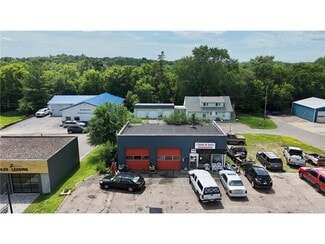 Sauk Rapids, MN Service Station - 519 Benton Dr