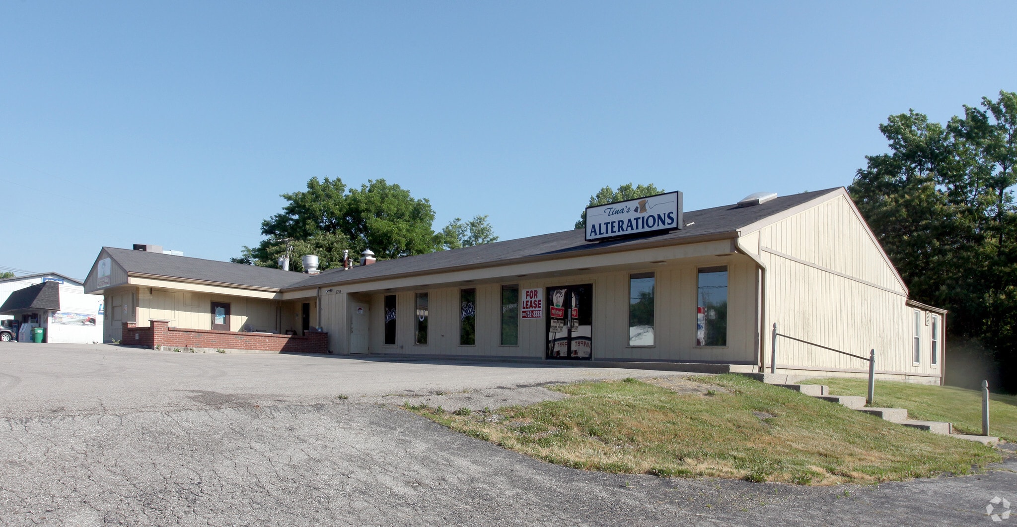 8758 Crawfordsville Rd, Indianapolis, IN for Sale