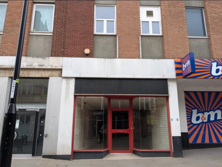 9 Market St, Wellingborough, NTH for Rent