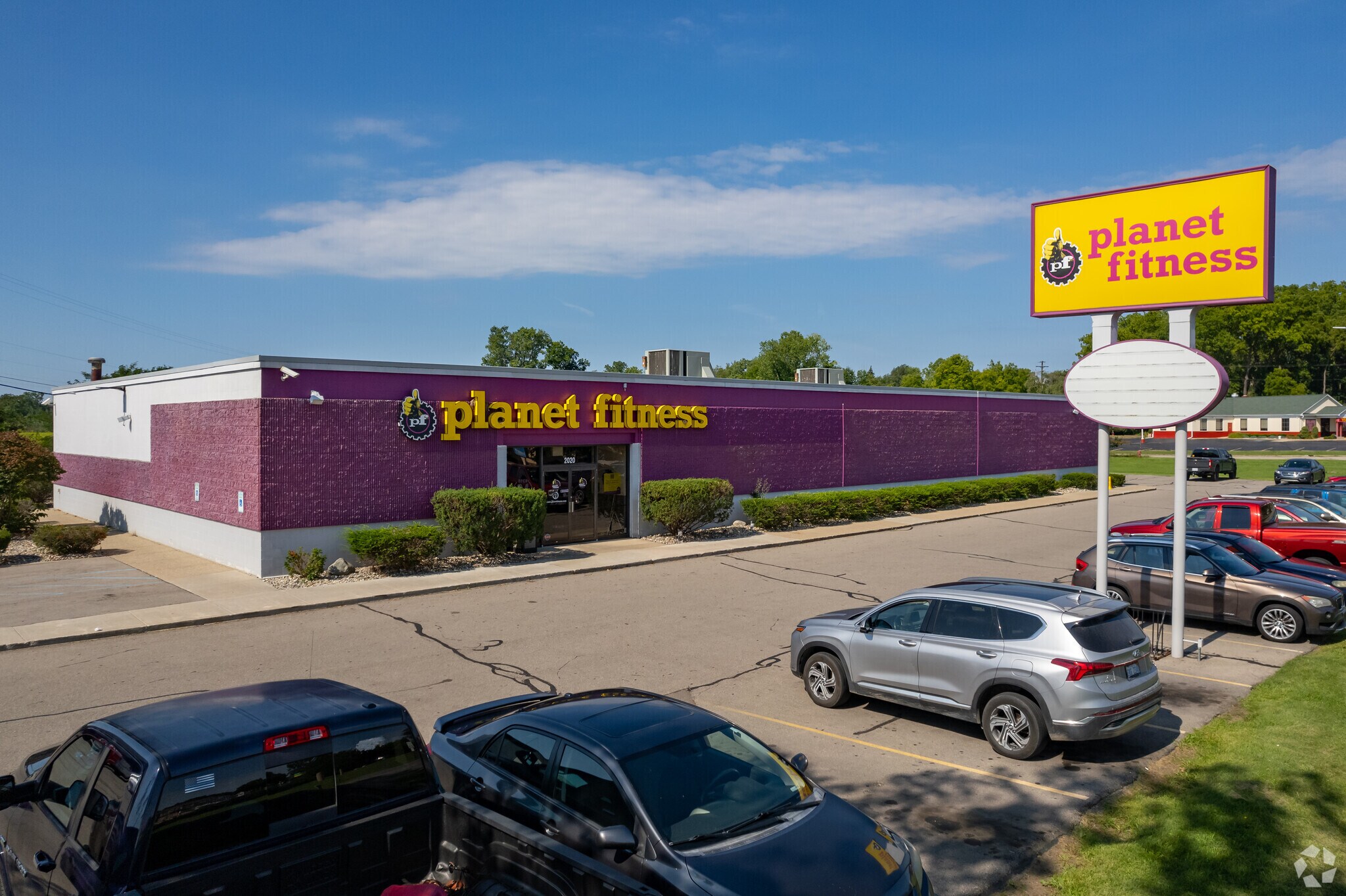 2020 Bondsteel Dr Jackson, MI 49202 Retail Property for Lease on