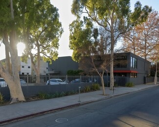 Studio City, CA Flex - 10900 Ventura Blvd