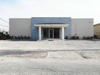Saint Petersburg, FL undefined - 3160 N 46th Ave