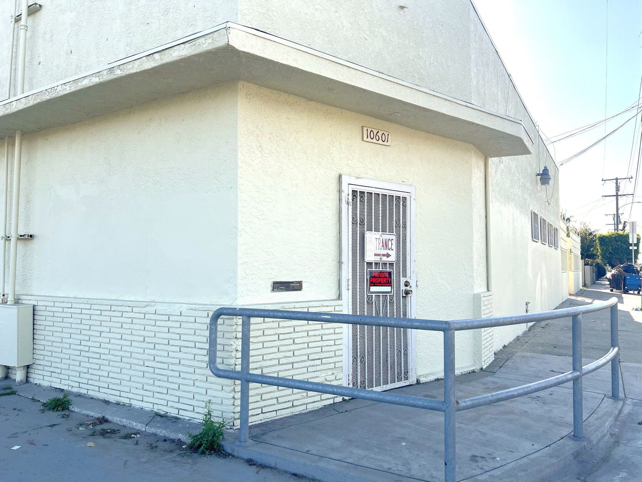 10601 S Prairie Ave, Inglewood, CA for Rent