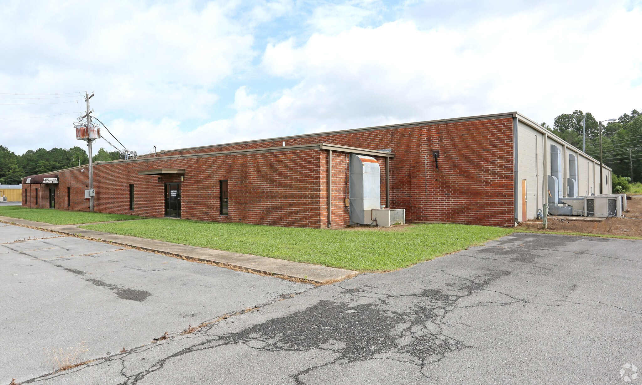 209 35th St NE, Fort Payne, AL for Rent