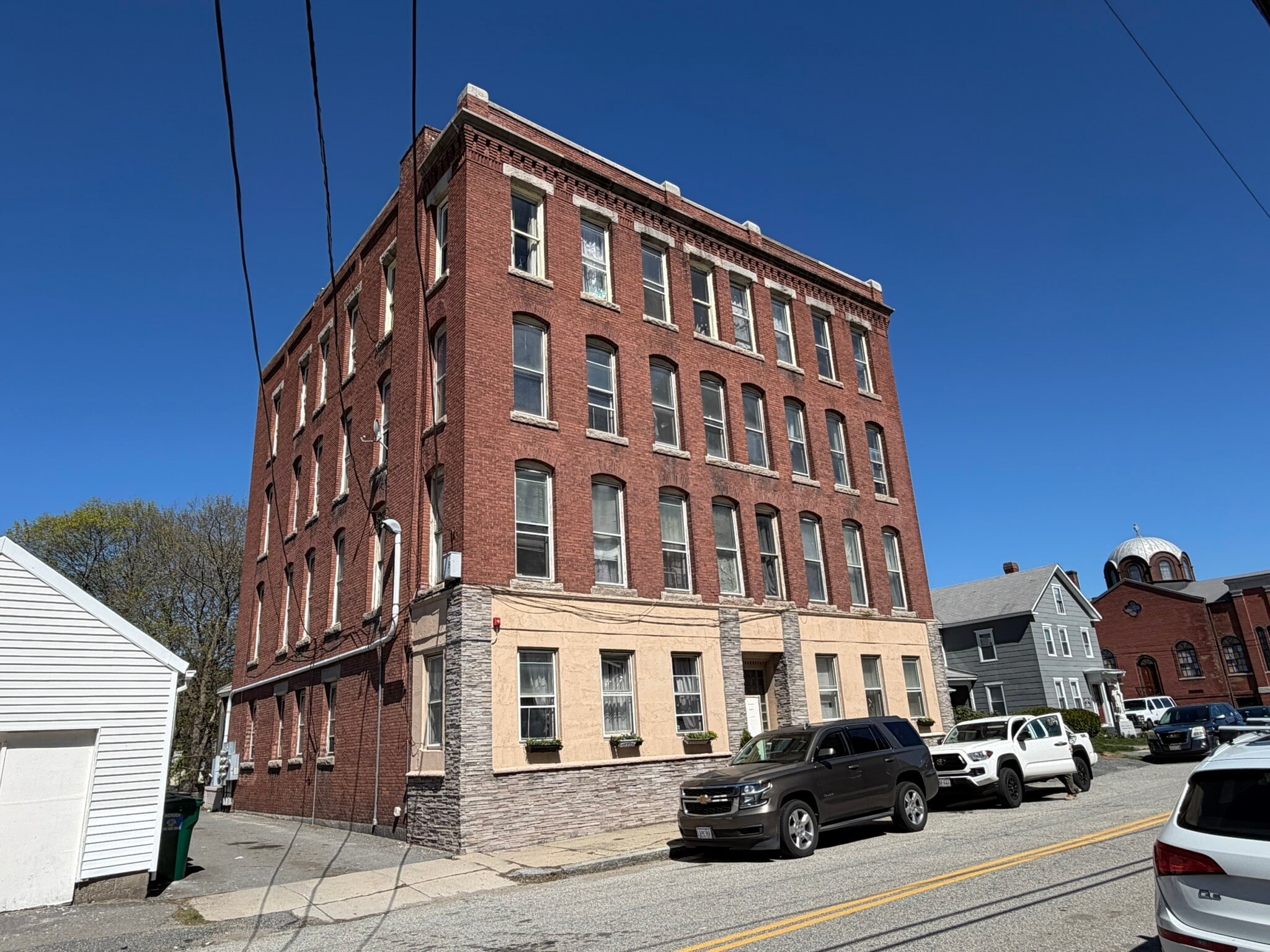 112 School St, Clinton, MA for Sale