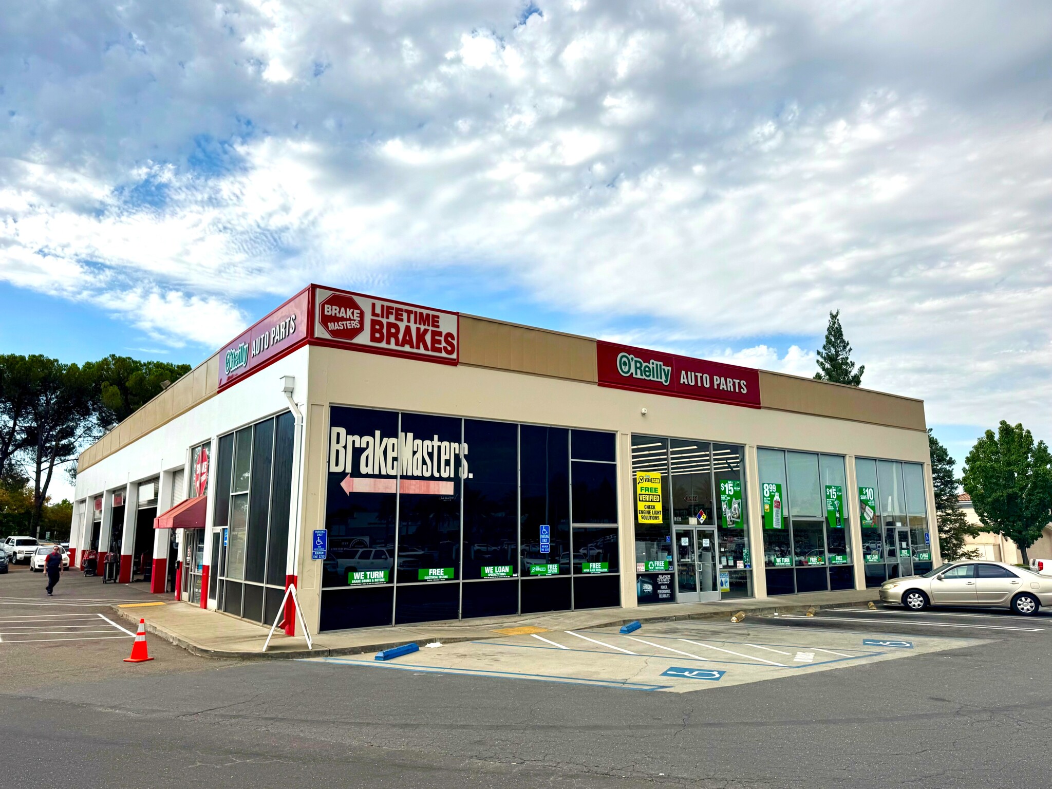 106 Harding Blvd, Roseville, CA for Sale