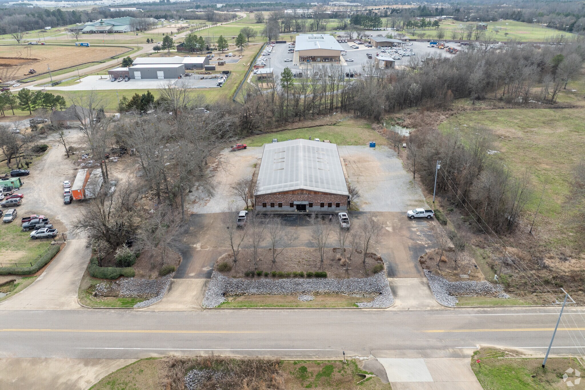 238 Commercial Pky, Canton, MS for Rent