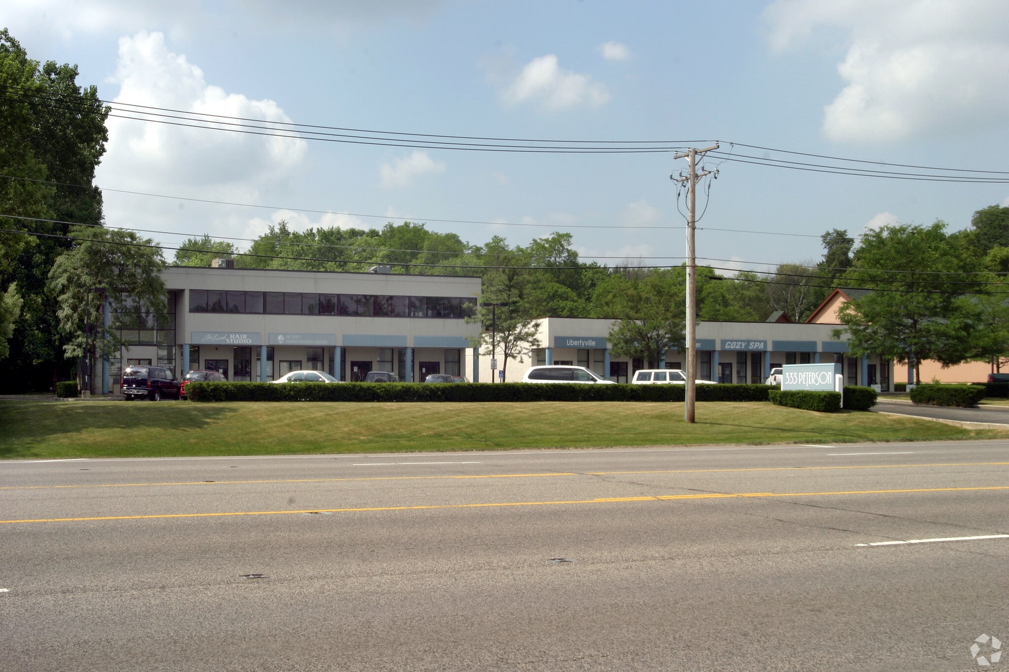 301 Peterson Rd, Libertyville, IL for Rent