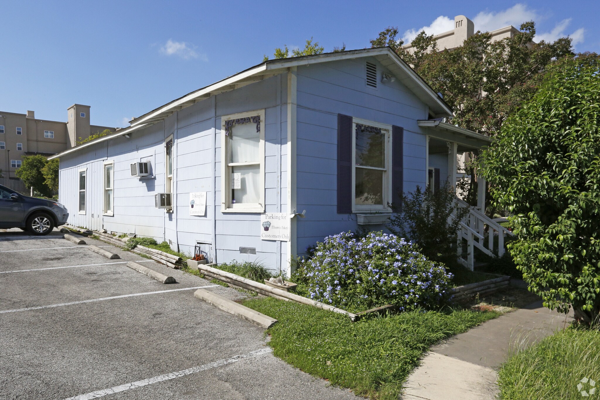 210 W Sunset Rd, San Antonio, TX for Sale