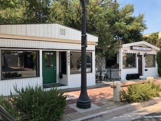 Santa Clarita, CA Retail - 24251 Main St