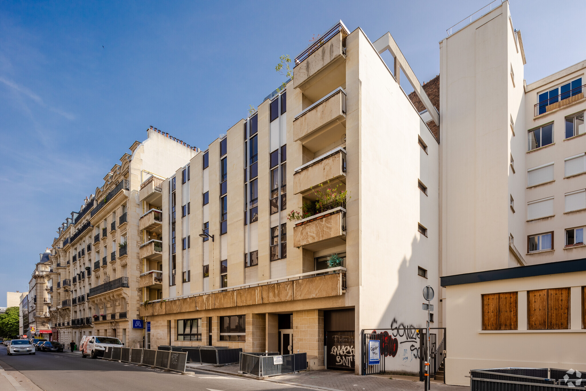 13-17 Rue De Pondichéry, Paris, PAR for Rent
