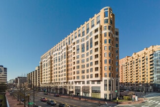 Washington, DC Apartments - 400 Massachusetts Ave NW