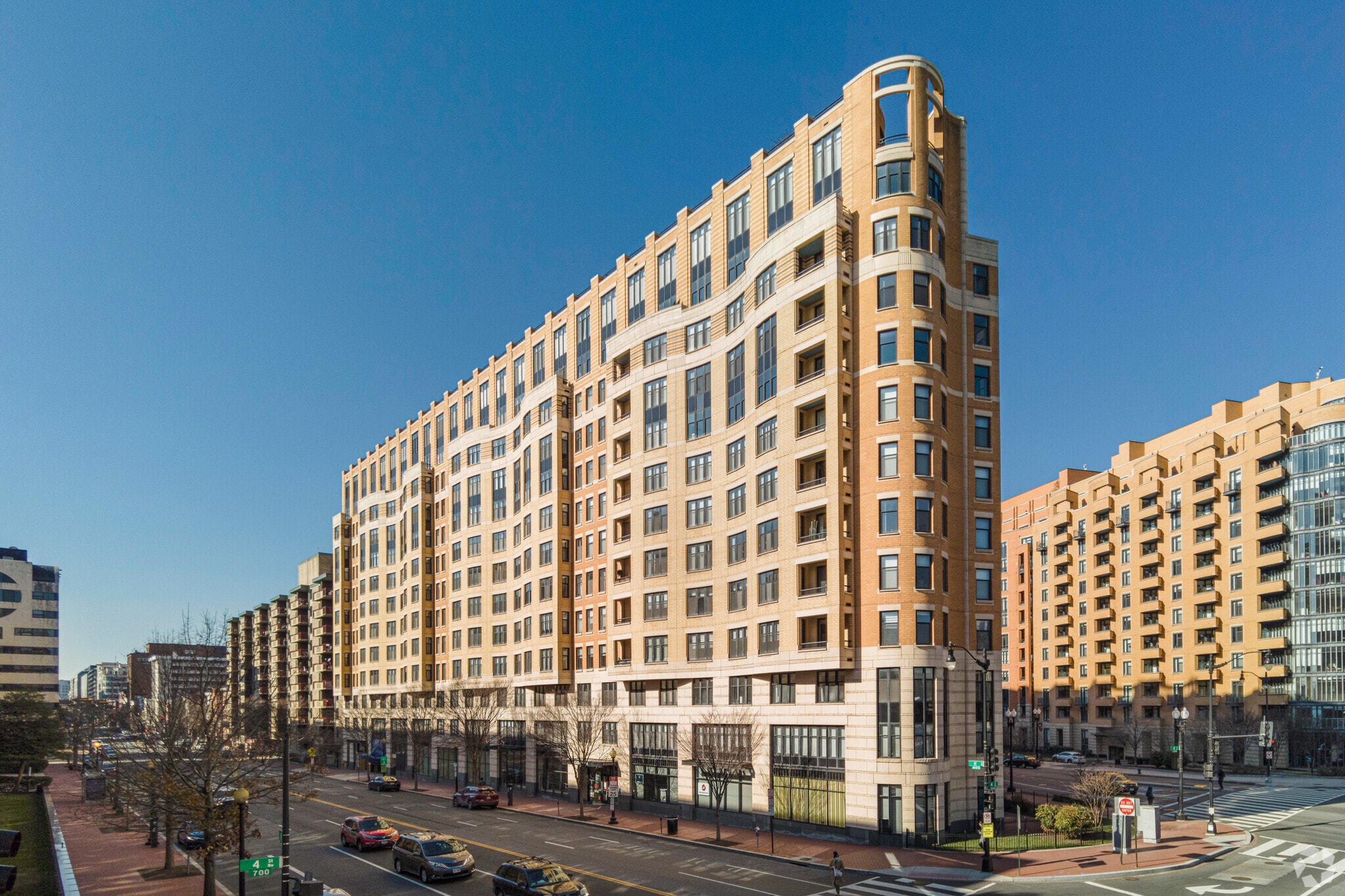 400 Massachusetts Ave NW, Washington, DC for Sale