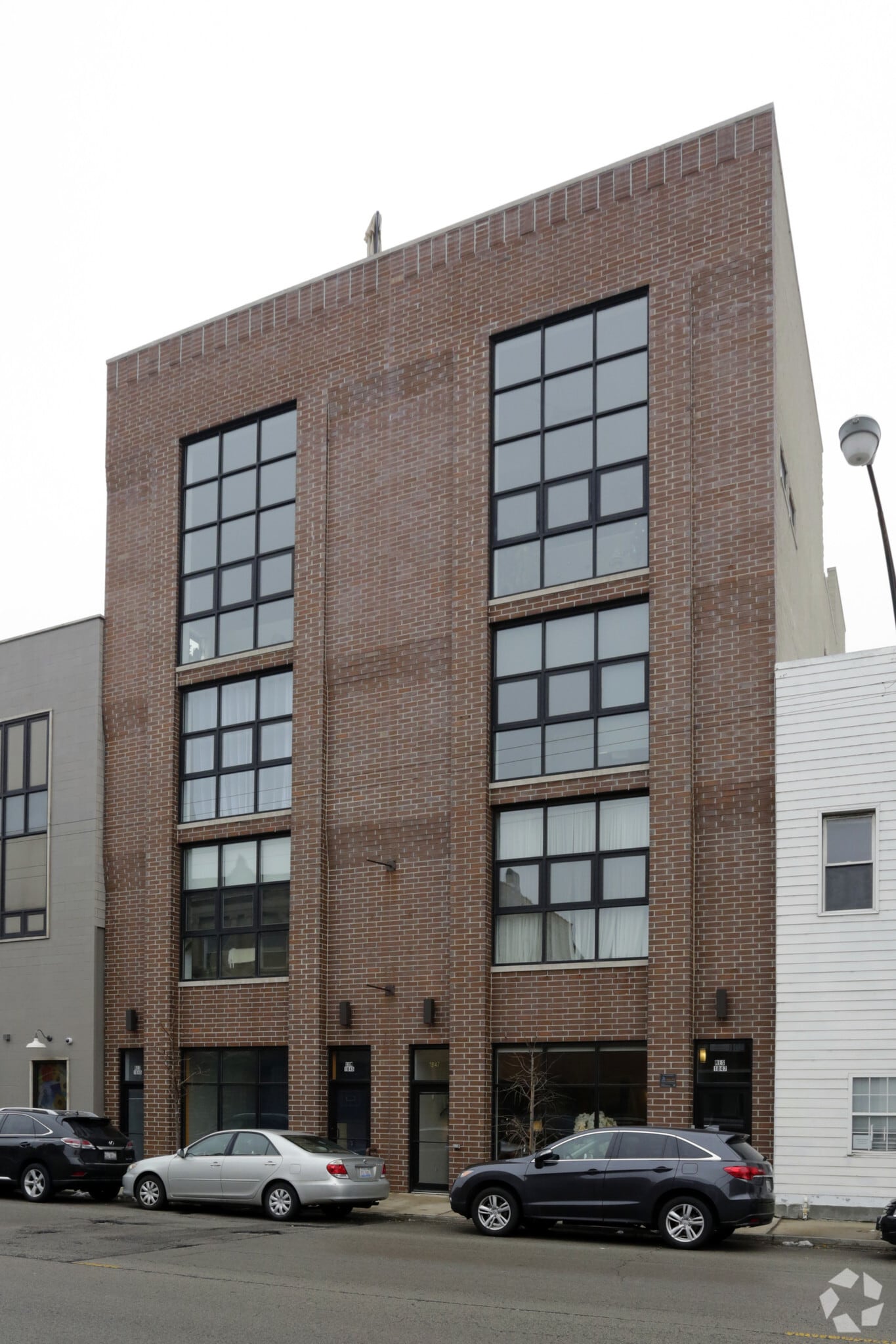 1847 W Grand Ave, Chicago, IL for Sale