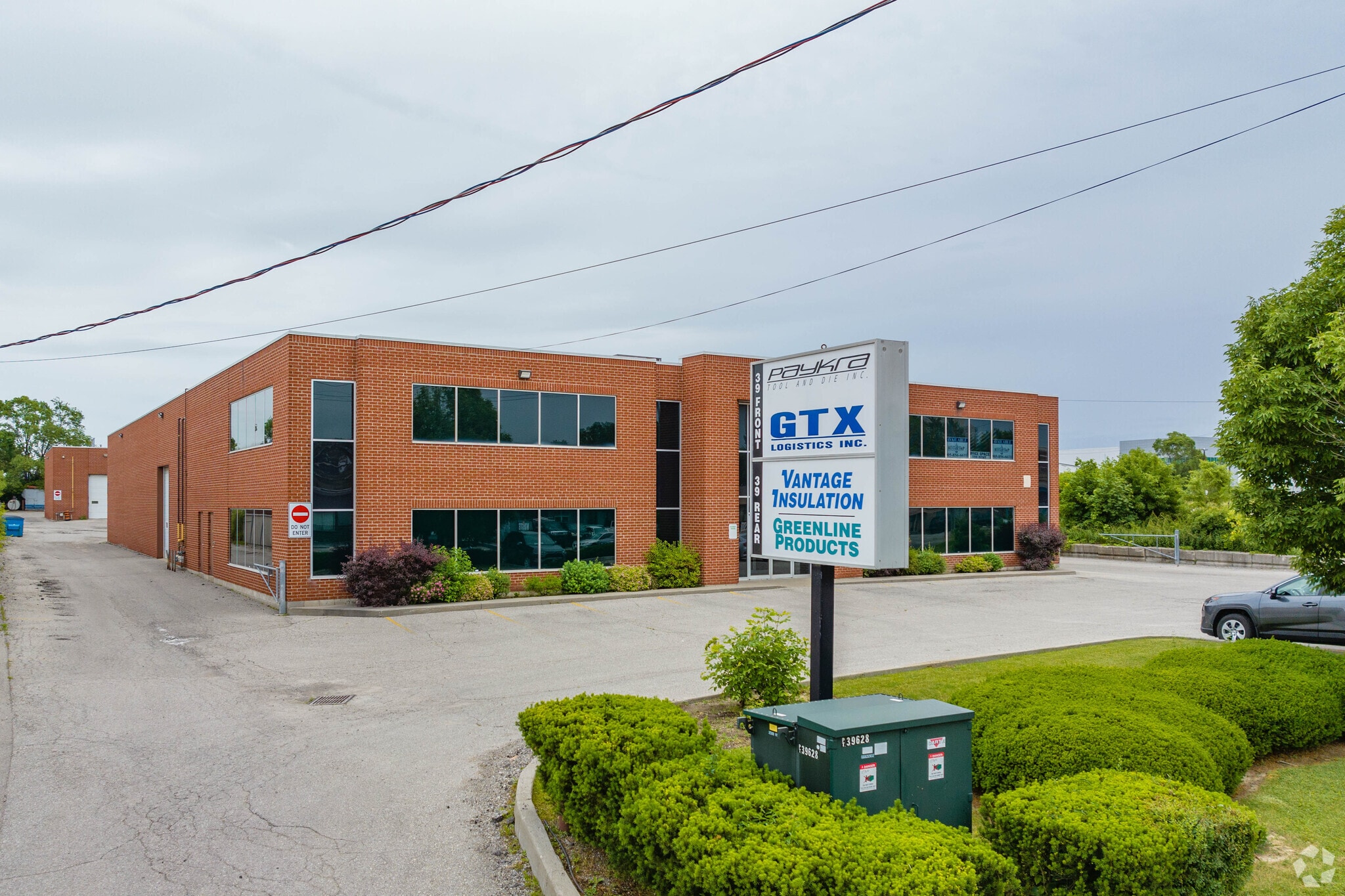 39 Rivalda Rd, Toronto, ON for Rent