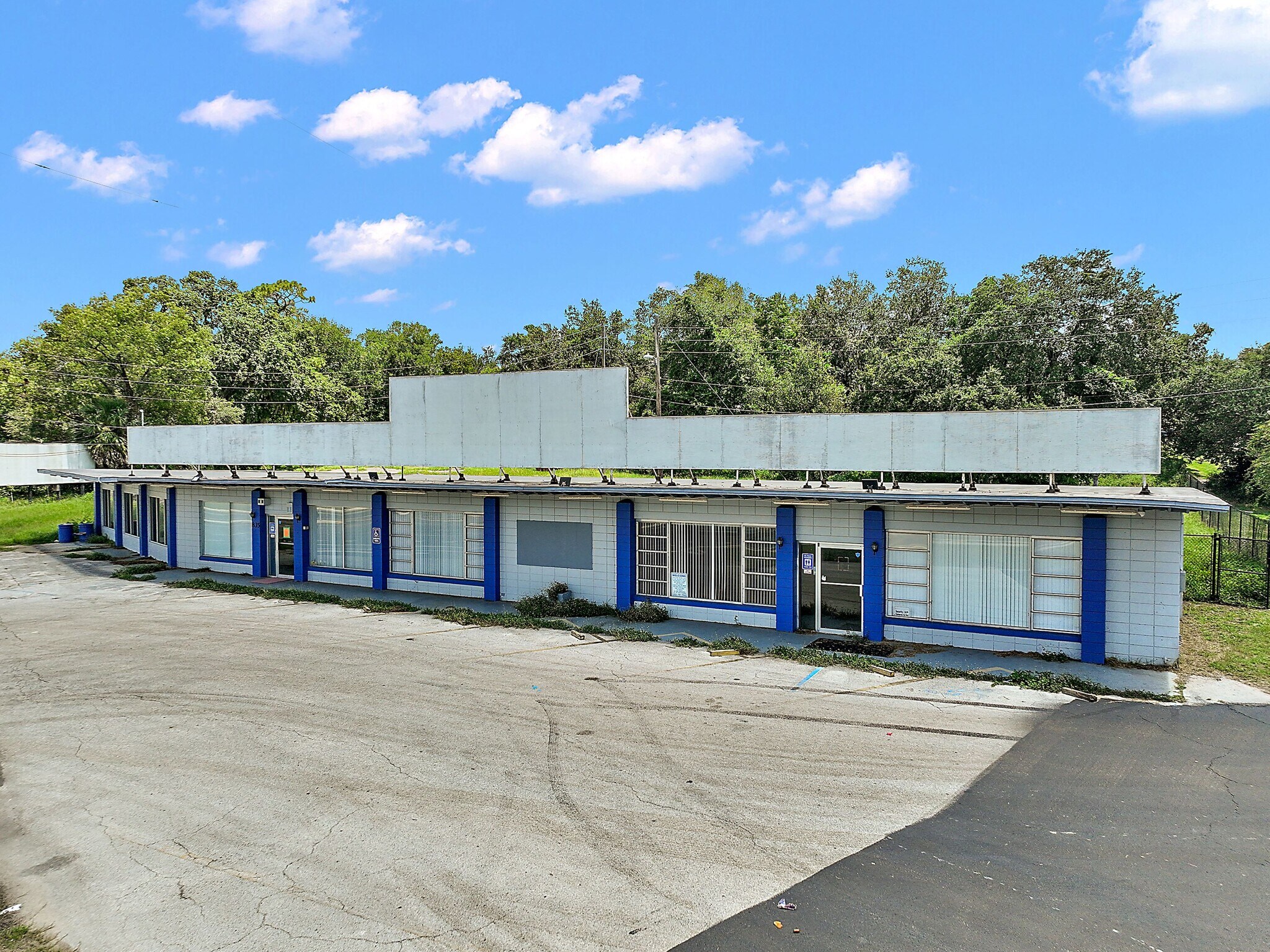 835 S US Highway 441, Lady Lake, FL for Sale