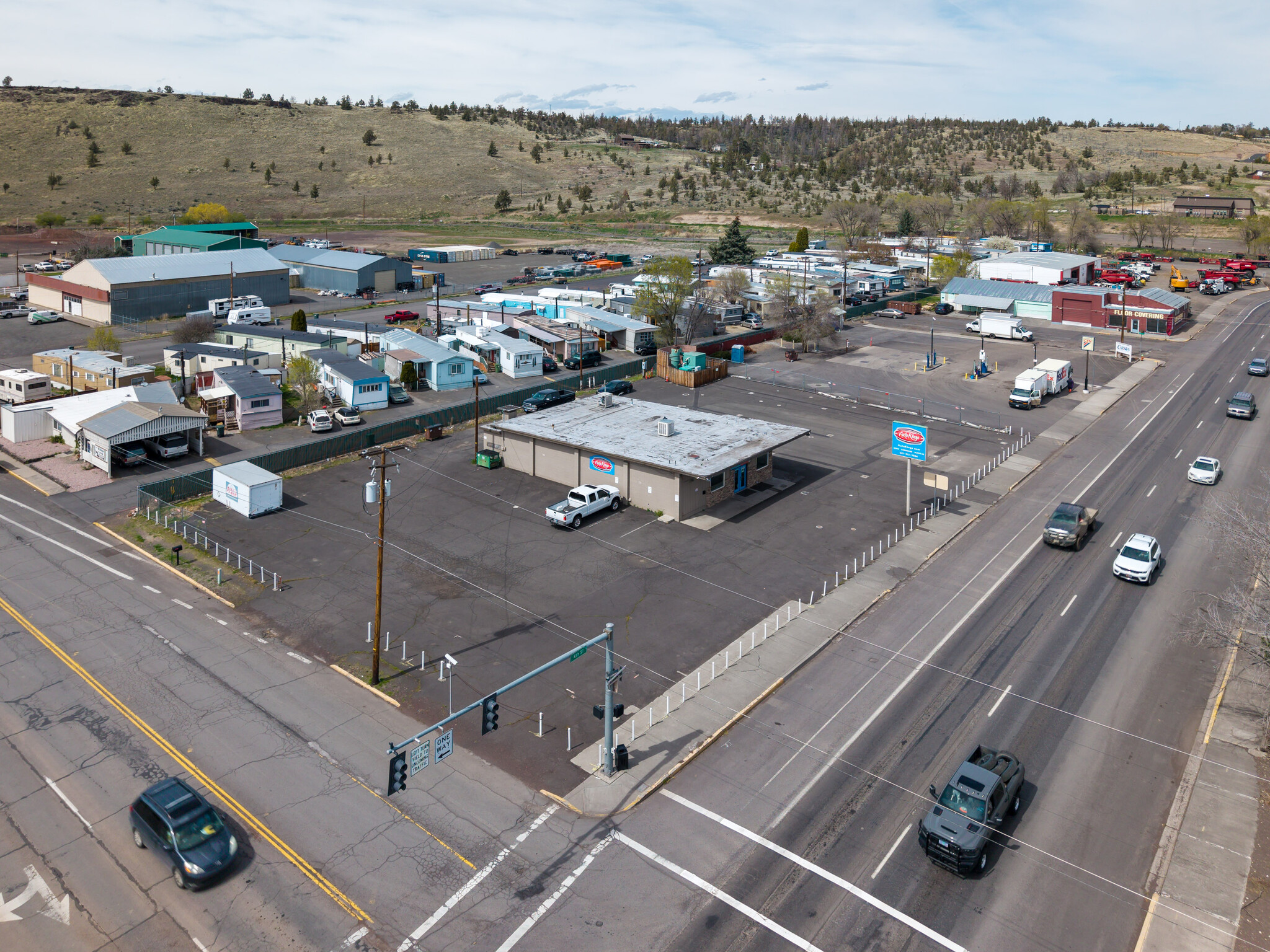 40 NW 4th St, Madras, OR for Rent