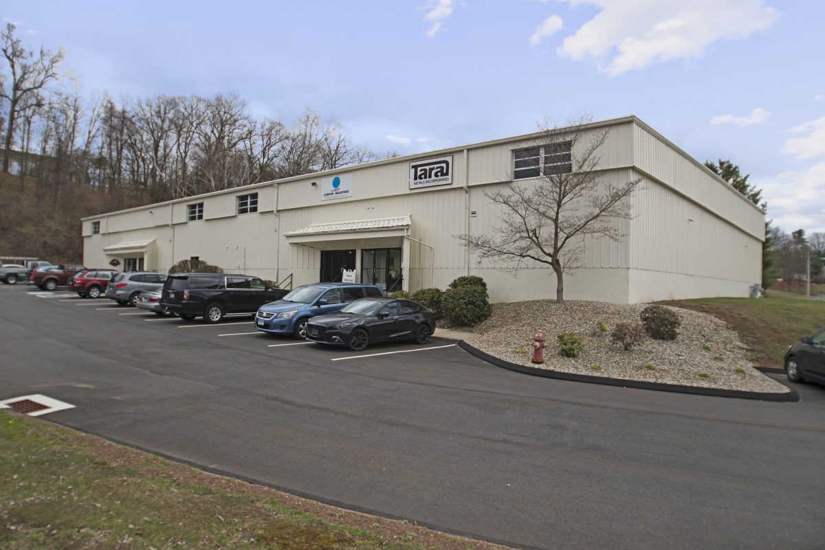 227 Progress Dr, Manchester, CT for Rent