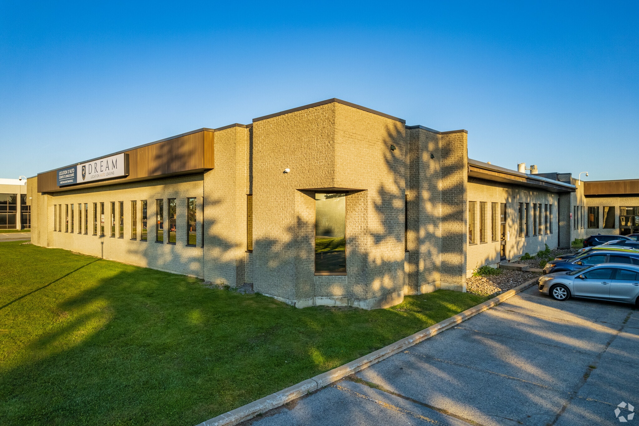 6320-6380 Ch de la Côte-de-Liesse, Montréal, QC for Rent