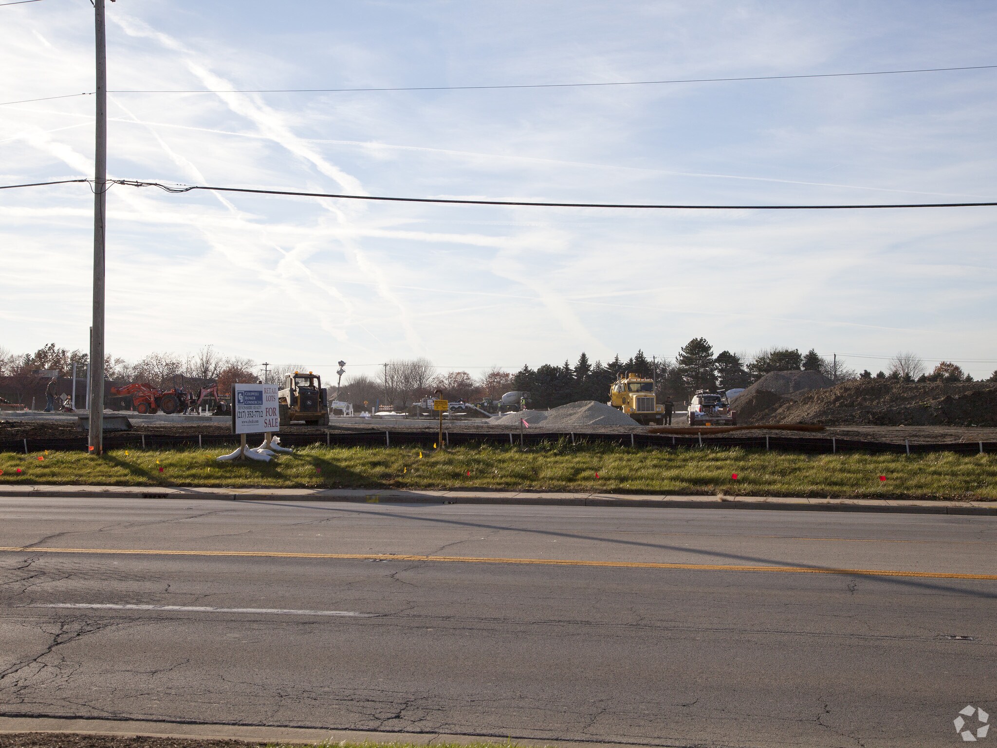 2107 S Neil St, Champaign, IL for Sale