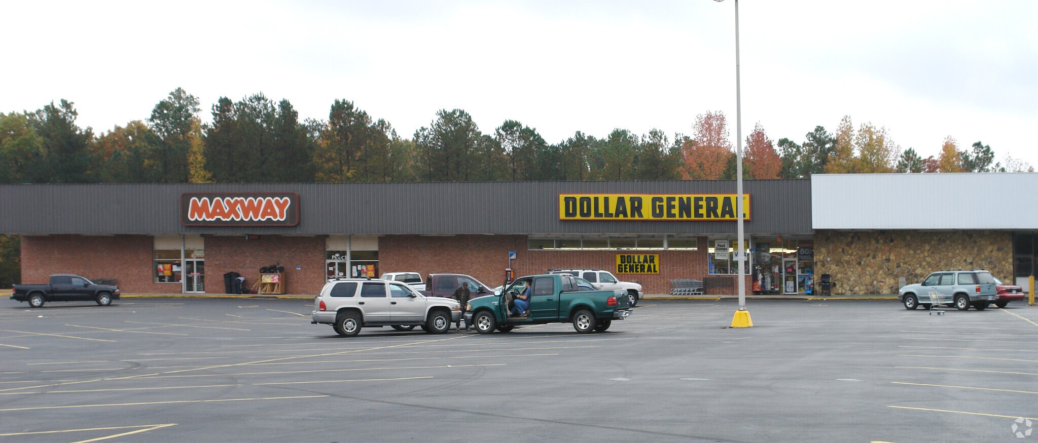 409-449 Greenwood Hwy, Saluda, SC for Rent