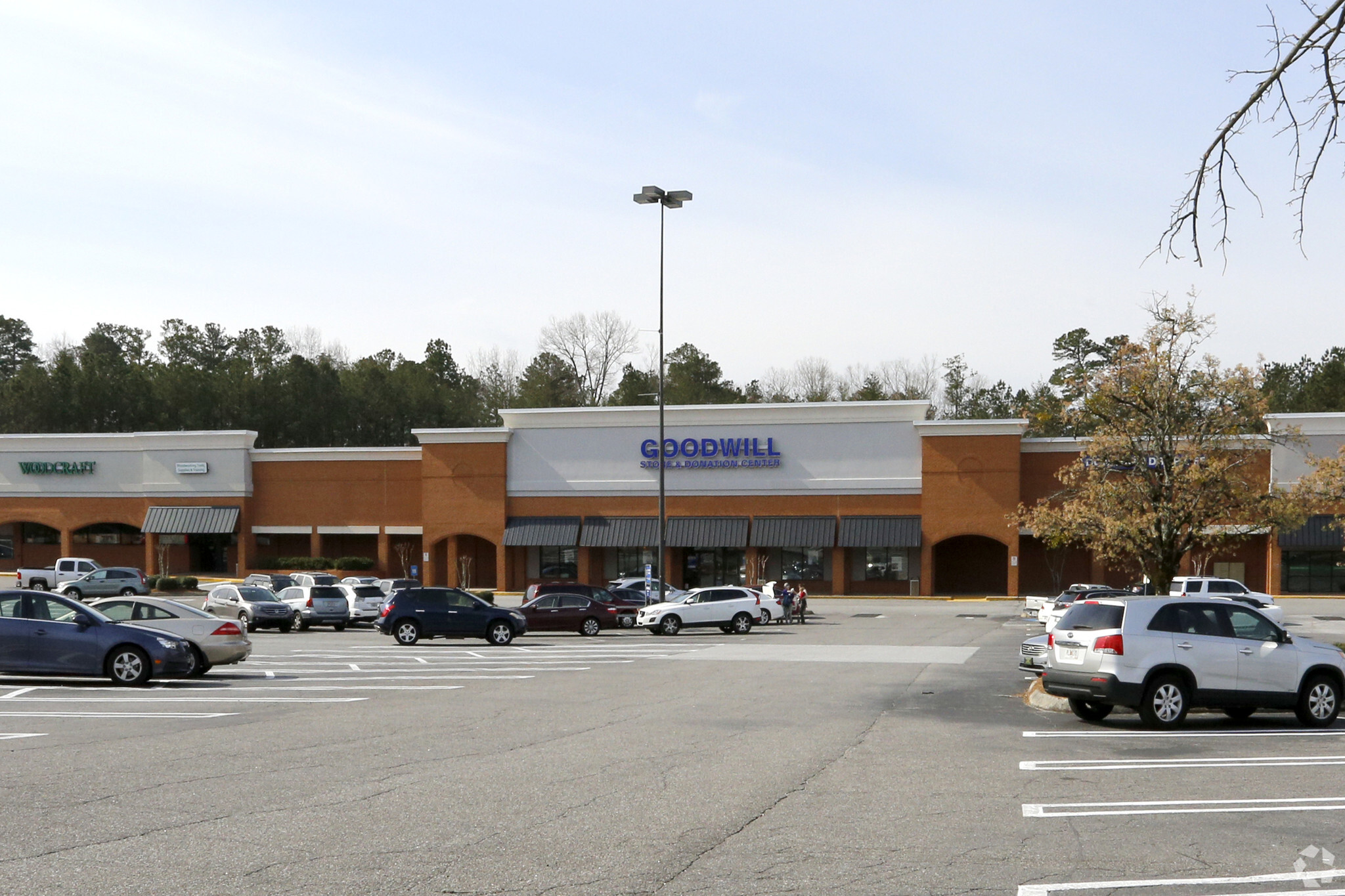 8560 Holcomb Bridge Rd, Alpharetta, GA for Rent