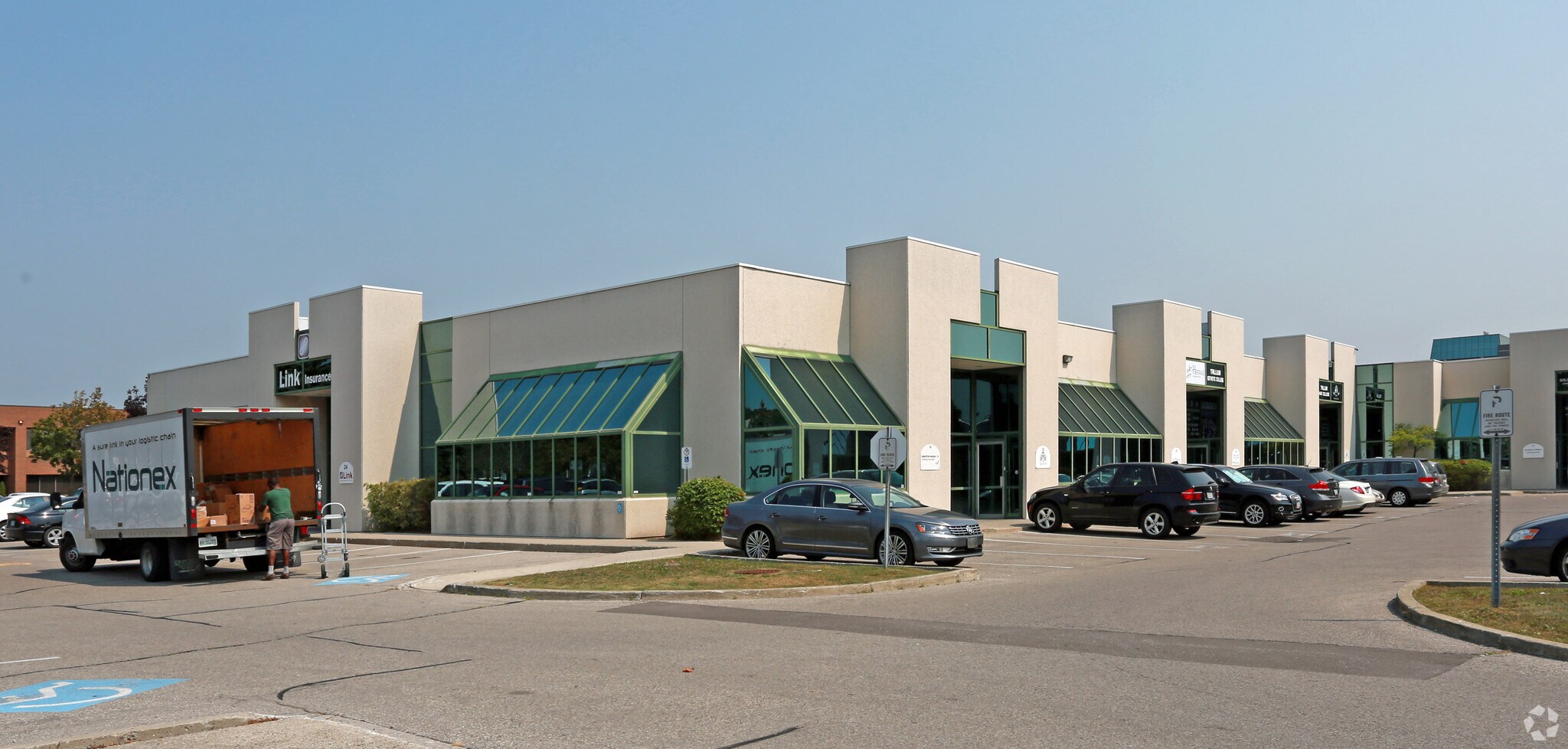 175 W Beaver Creek Rd, Richmond Hill, ON for Sale