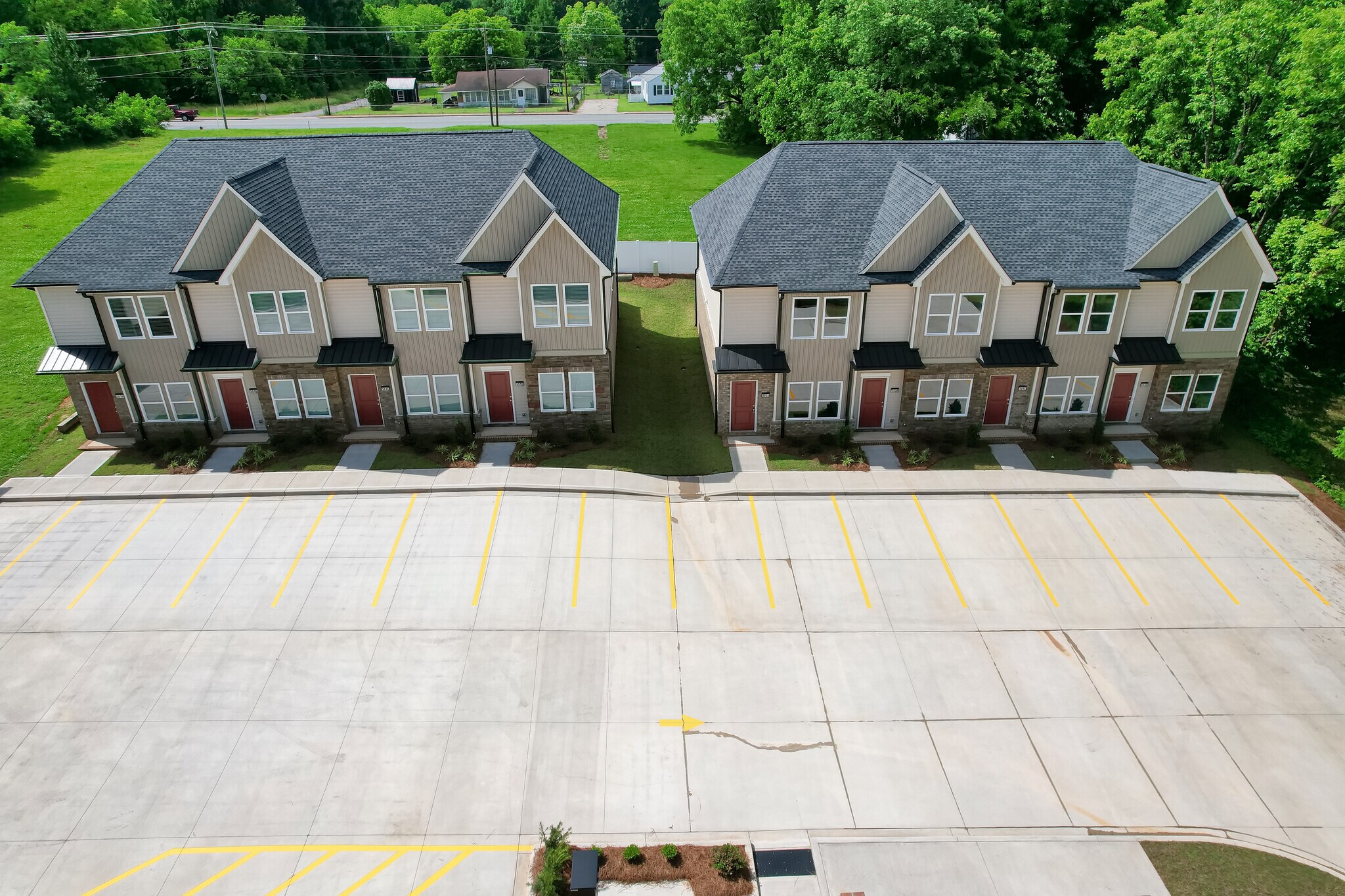 501 Mill St Lowell, NC 28098 MultiFamily Property for Sale on