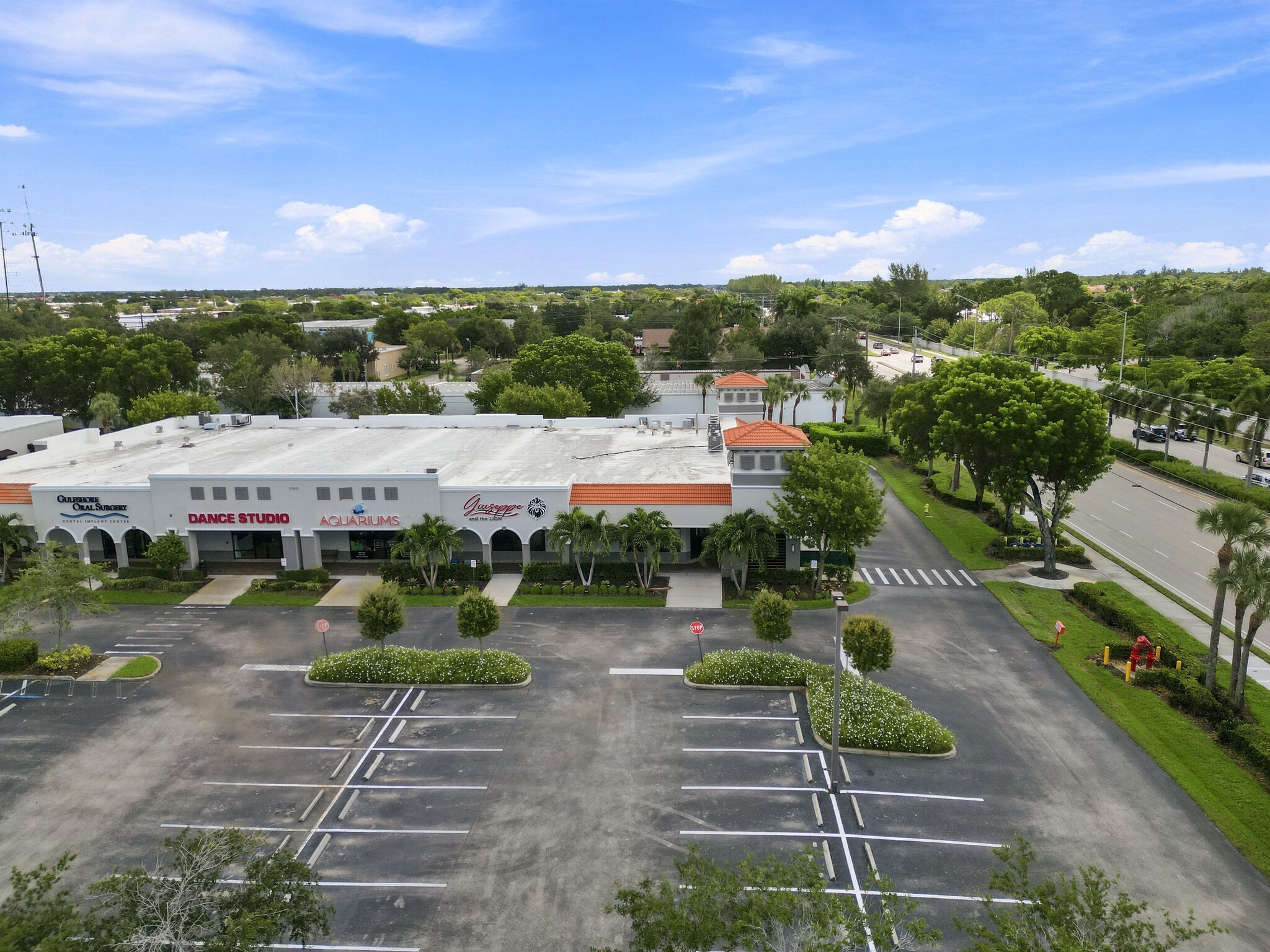 1585 Pine Ridge Rd, Naples, FL for Sale