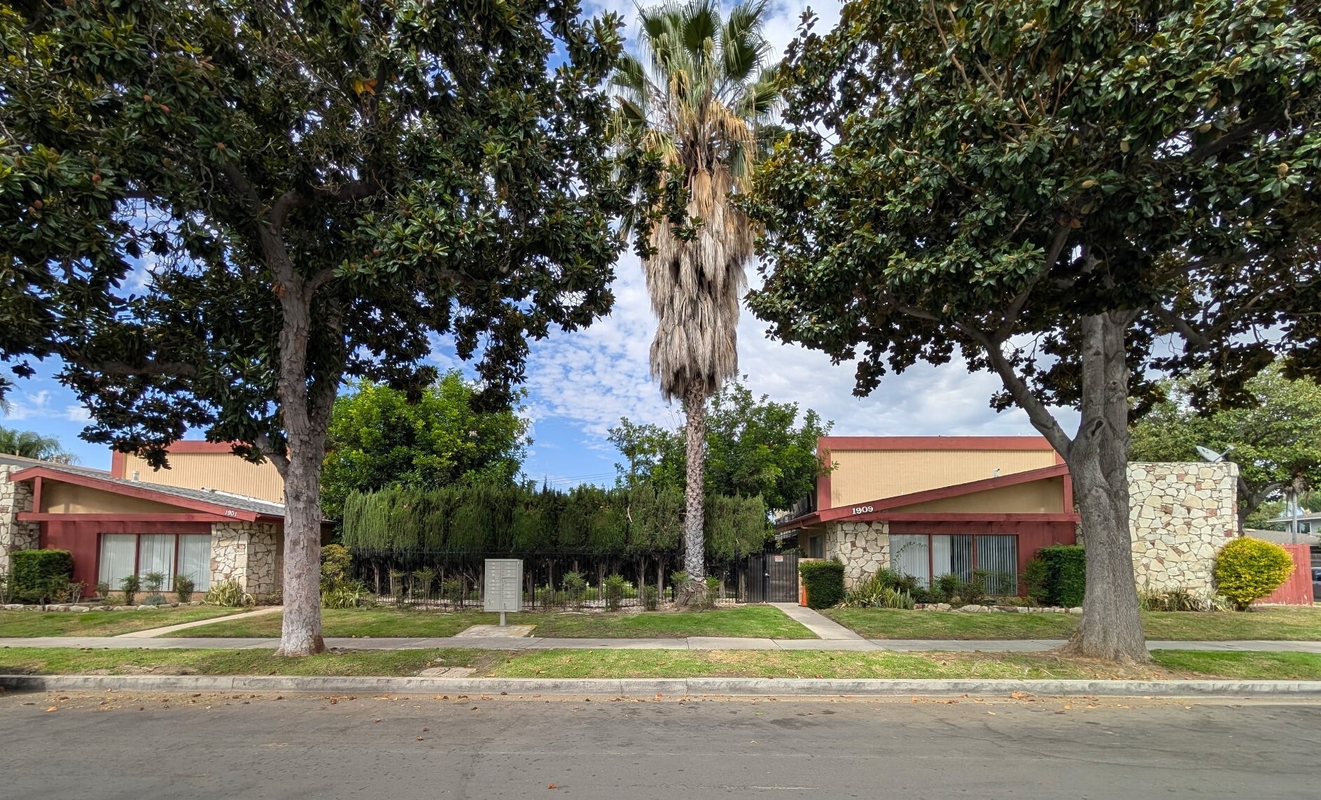 1909 E Wilshire Ave, Fullerton, CA for Sale