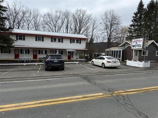 Deposit, NY Hospitality - 44 Oak St