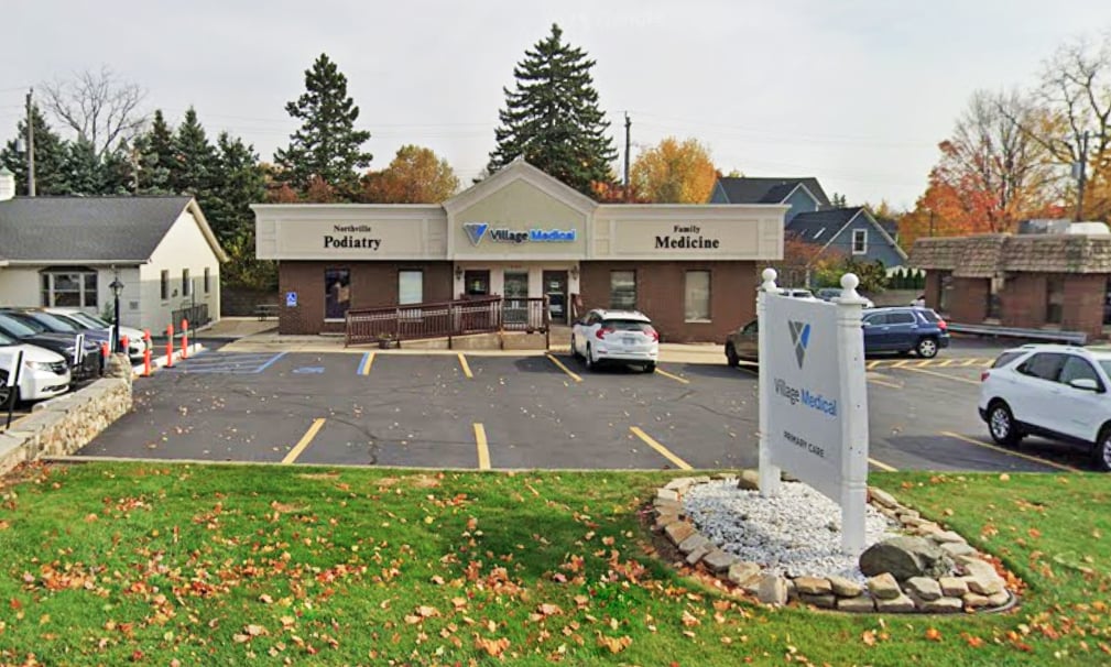 422 N Center St, Northville, MI for Sale