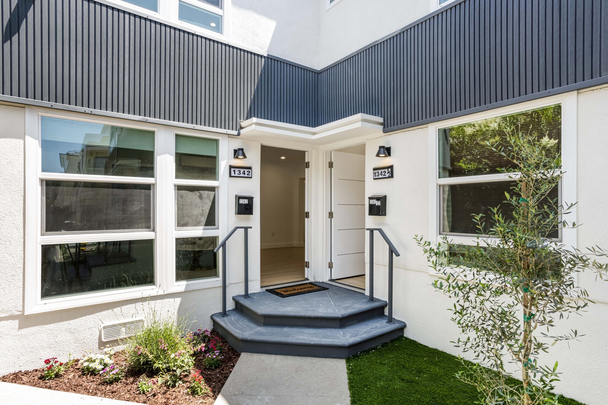 1342 S Ogden Dr, Los Angeles, CA for Sale