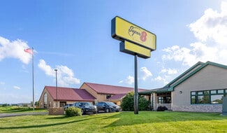 Sturtevant, WI Hospitality - 910 S Sylvania Ave