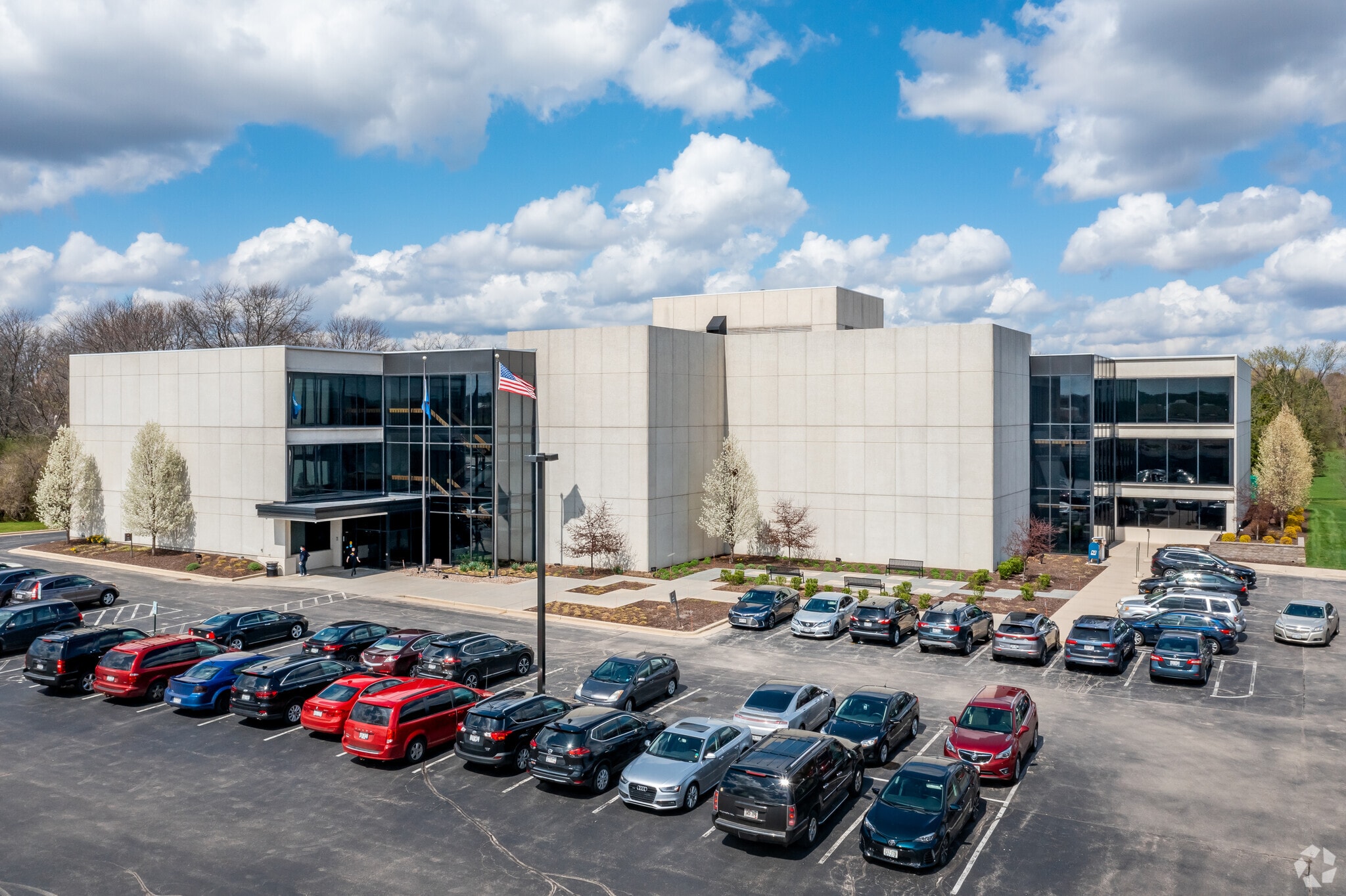 3333 N Mayfair Rd, Wauwatosa, WI for Rent