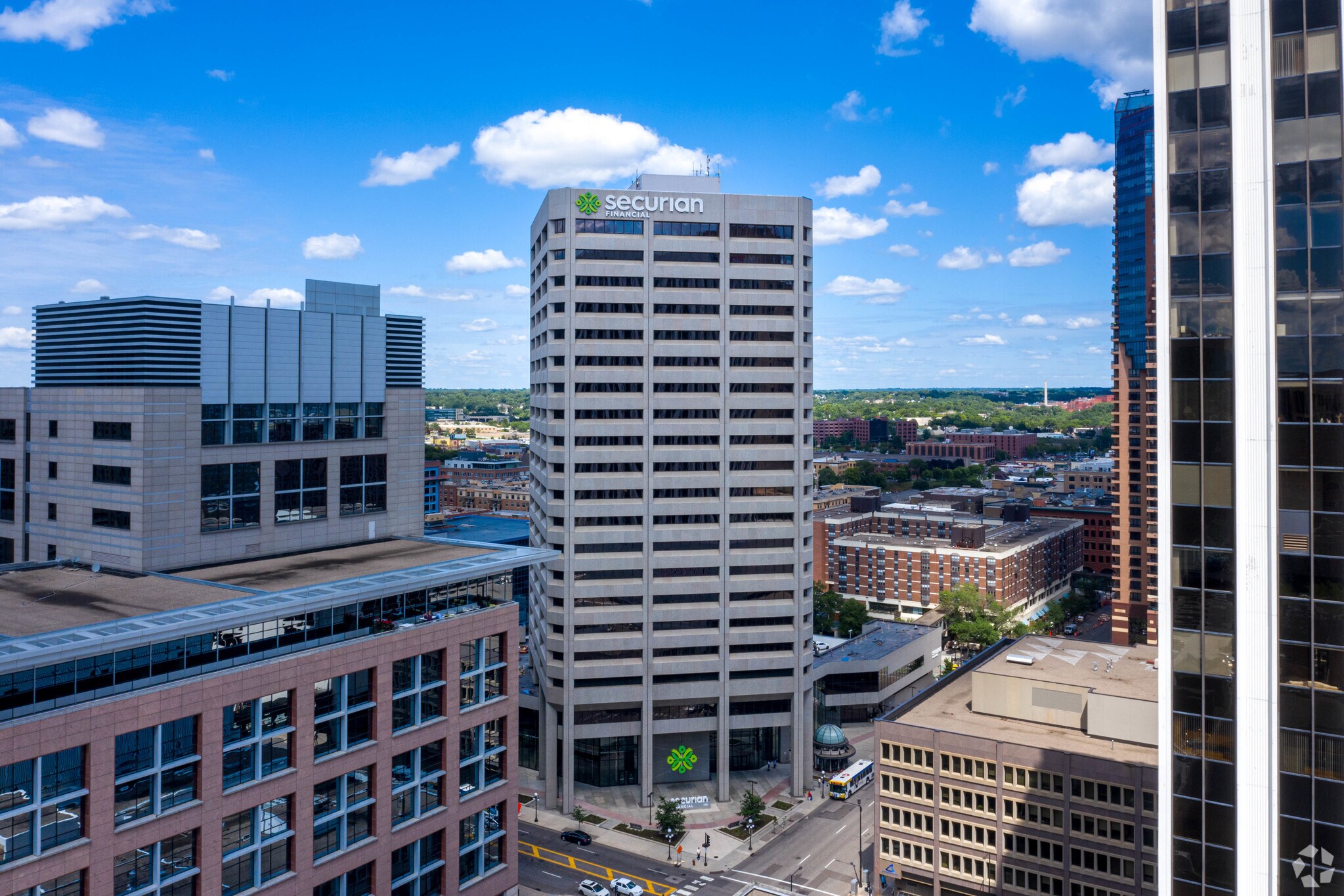 400 Robert St N, Saint Paul, MN for Rent