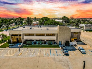 Hutchinson, KS Office - 500 W 1st Ave