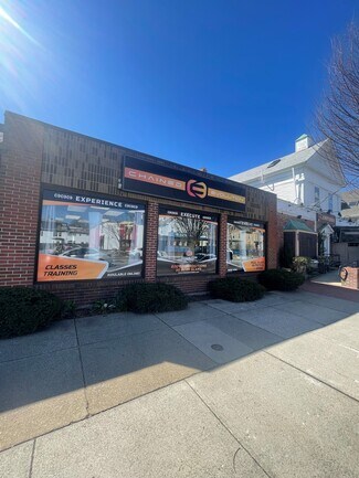 Waltham, MA Retail - 500-502 Main St