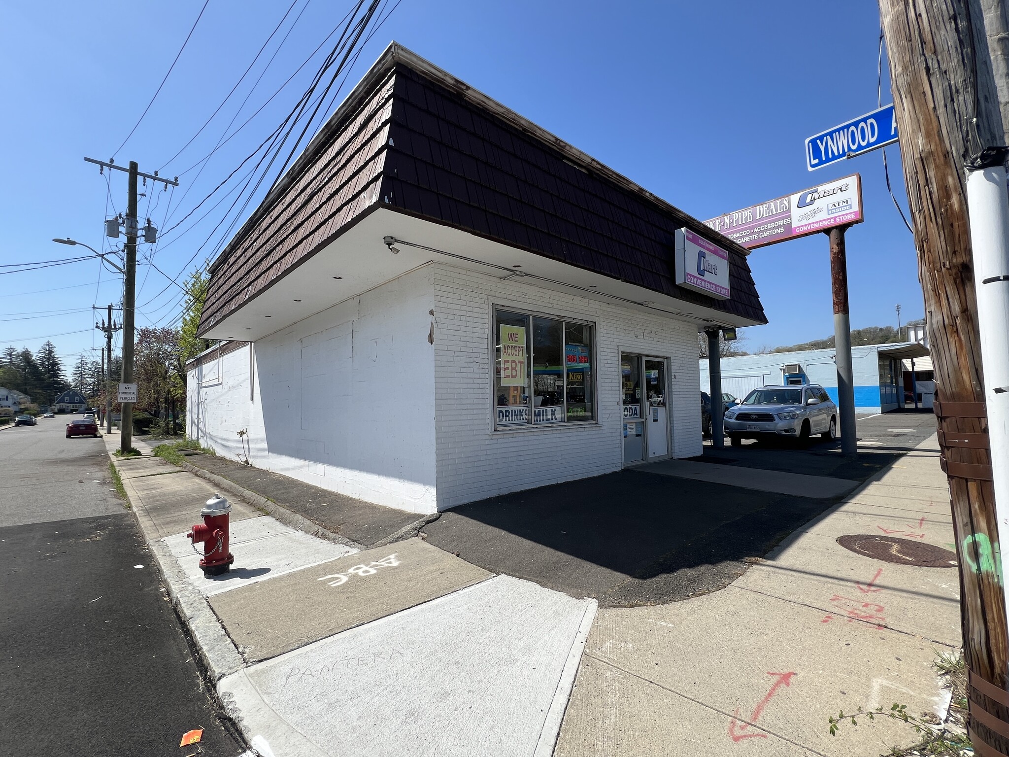 1552 Dwight St, Holyoke, MA for Sale